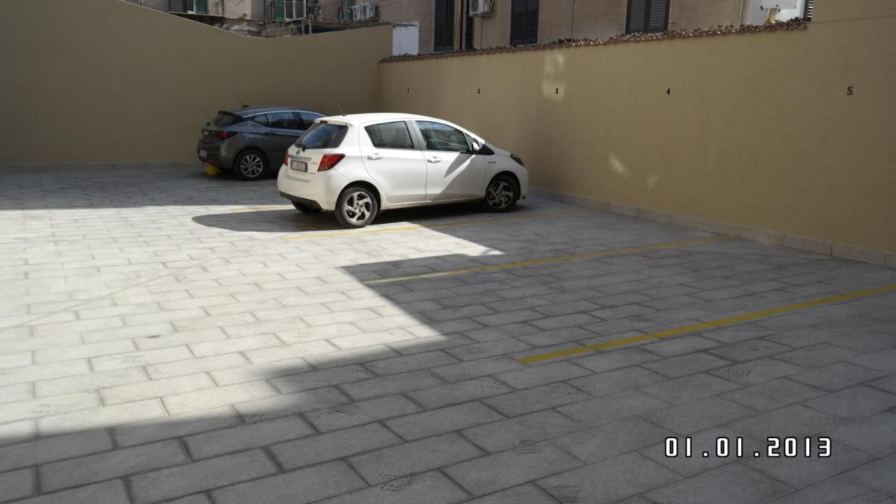 Balsamotto - Appartamento E Parcheggio Palermo Eksteriør billede